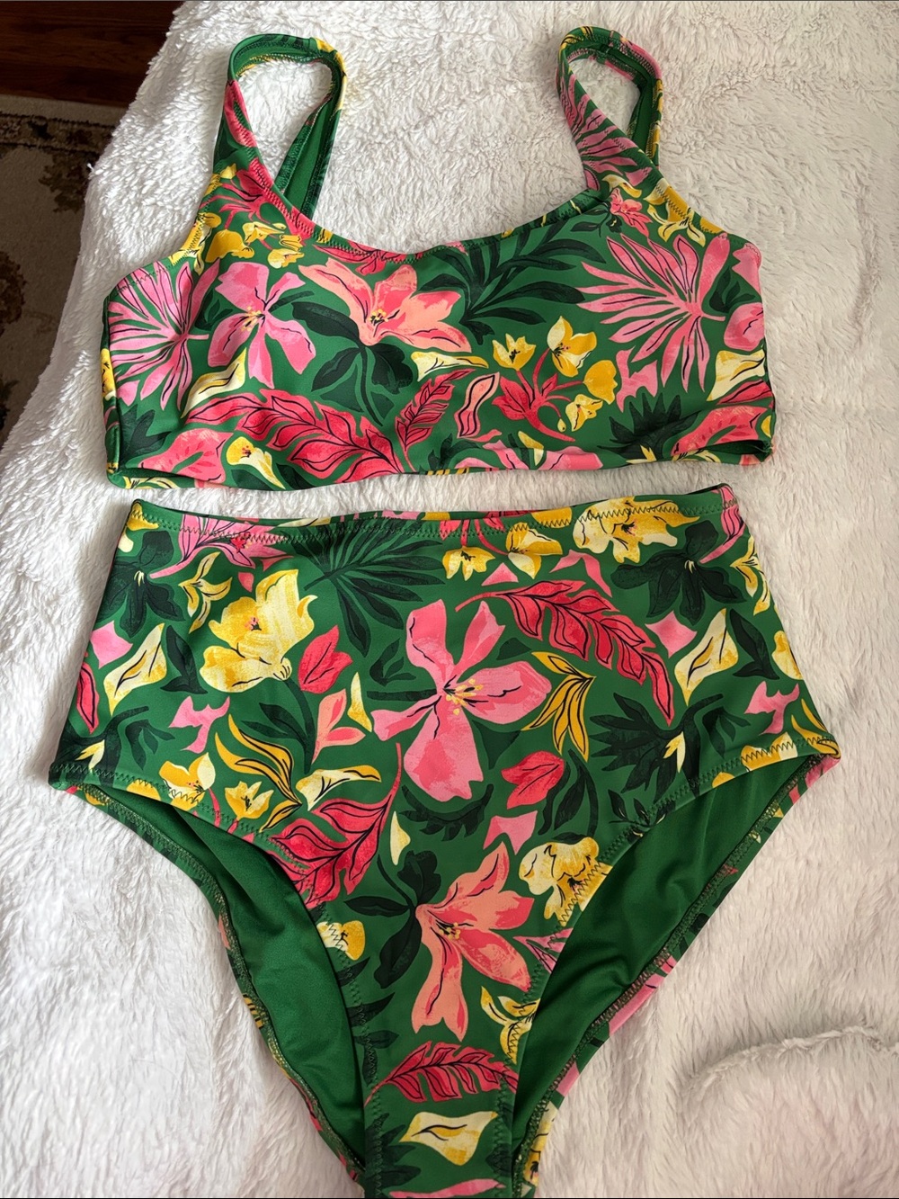 🌸🌴OLD NAVY 2 PC BATHING SUIT-Large Top, Medium Bottom